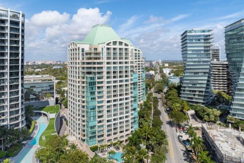 Condo in Miami, Florida, 2 bedrooms  № 2004609 - photo 19