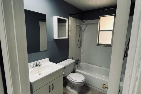 Appartement à louer à Zephyrhills, Floride: 2 chambres, 65.22 m2 № 2416622 - photo 24