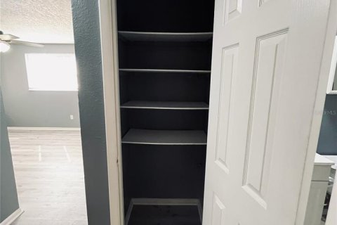 Appartement à louer à Zephyrhills, Floride: 2 chambres, 65.22 m2 № 2416622 - photo 23