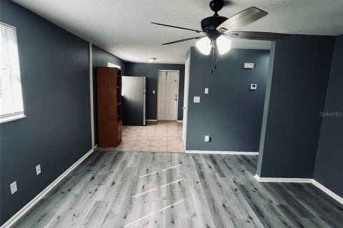 Appartement à louer à Zephyrhills, Floride: 2 chambres, 65.22 m2 № 2416622 - photo 16