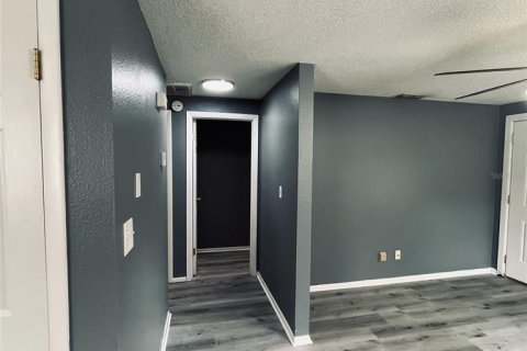 Appartement à louer à Zephyrhills, Floride: 2 chambres, 65.22 m2 № 2416622 - photo 18