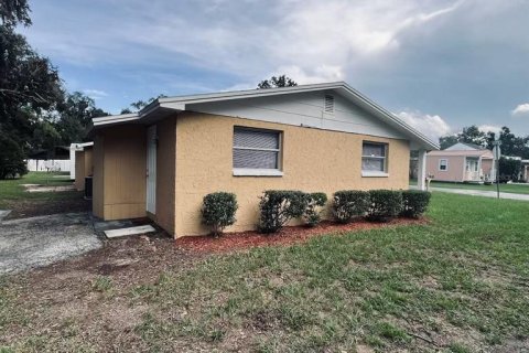 Appartement à louer à Zephyrhills, Floride: 2 chambres, 65.22 m2 № 2416622 - photo 4