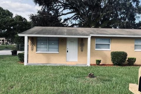 Appartement à louer à Zephyrhills, Floride: 2 chambres, 65.22 m2 № 2416622 - photo 2