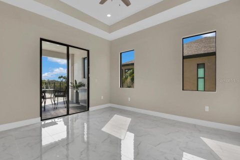 Купить виллу или дом в Кейп-Корал, Флорида 10 комнат, 247.96м2, № 1401097 - фото 22
