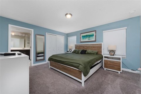 Townhouse in Davenport, Florida 4 bedrooms, 176.7 sq.m. № 1424718 - photo 10