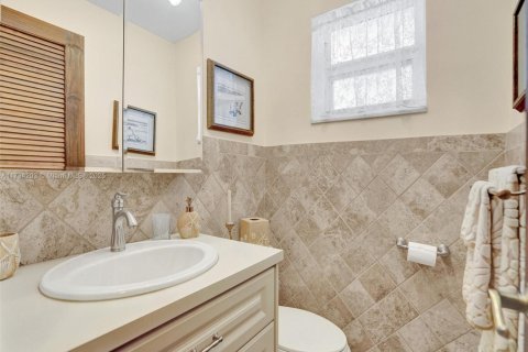 Copropriété à vendre à Hallandale Beach, Floride: 1 chambre, 82.68 m2 № 2037791 - photo 12