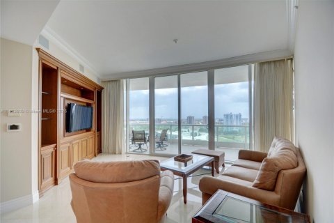 Снять в аренду кондоминиум в Авентура, Флорида 4 спальни, 477.61м2, № 2018721 - фото 20