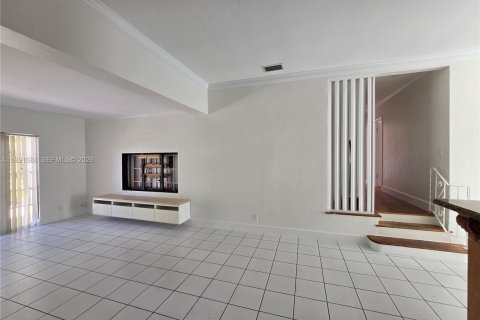 Casa en alquiler en Miami, Florida, 4 dormitorios, 156.54 m2 № 2019240 - foto 11