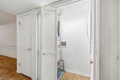 Condo in Tampa, Florida, 2 bedrooms  № 2266827 - photo 8
