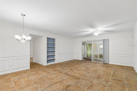 Condo in Tampa, Florida, 2 bedrooms  № 2266827 - photo 12