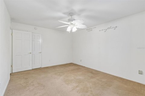 Condo in Tampa, Florida, 2 bedrooms  № 2266827 - photo 20