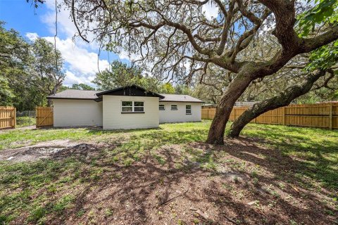 House in New Port Richey, Florida 3 bedrooms, 125.98 sq.m. № 1886964 - photo 21