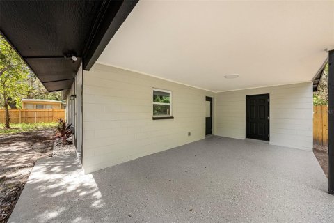 House in New Port Richey, Florida 3 bedrooms, 125.98 sq.m. № 1886964 - photo 5
