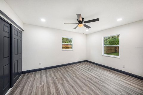 House in New Port Richey, Florida 3 bedrooms, 125.98 sq.m. № 1886964 - photo 14