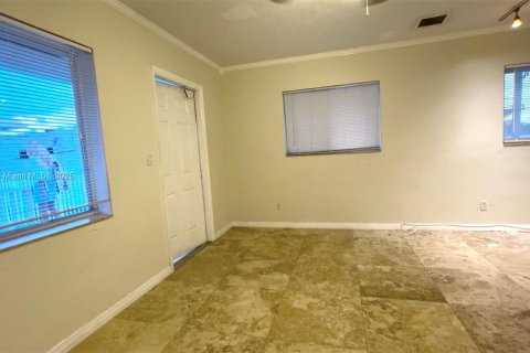 Apartamento en alquiler en Fort Lauderdale, Florida, 1 dormitorio, 47.47 m2 № 1972293 - foto 4
