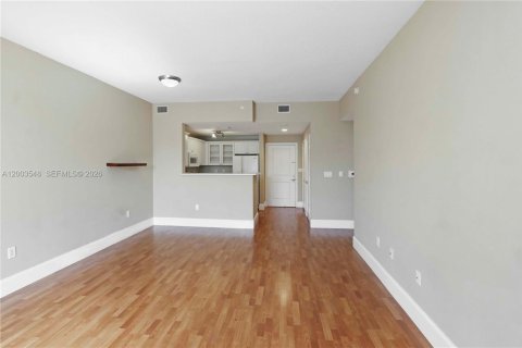 Condo in Coral Gables, Florida, 1 bedroom  № 2069224 - photo 7