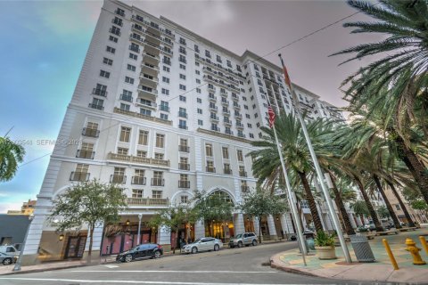Condo in Coral Gables, Florida, 1 bedroom  № 2069224 - photo 22