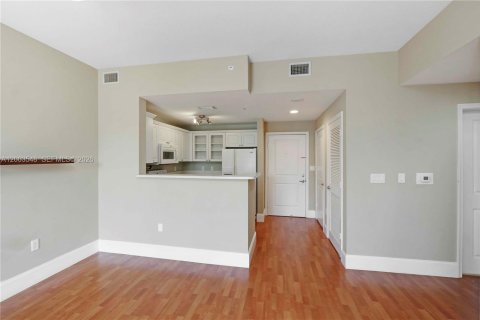 Condo in Coral Gables, Florida, 1 bedroom  № 2069224 - photo 8