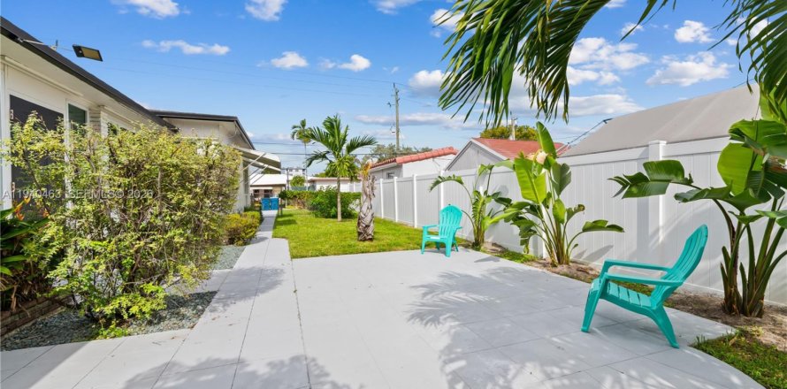 Appartement à Hollywood, Floride 2 chambres, 100.33 m2 № 1998308