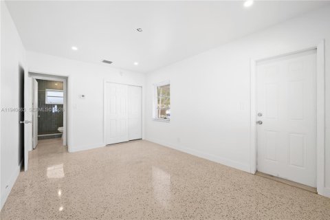 Appartement à louer à Hollywood, Floride: 2 chambres, 100.33 m2 № 1998308 - photo 9