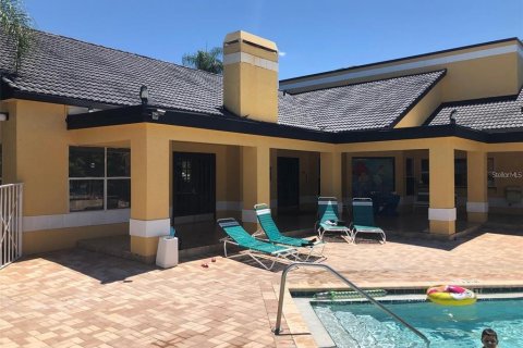 Condo in Orlando, Florida, 1 bedroom  № 2213617 - photo 14