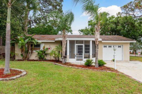 Casa en venta en Largo, Florida, 2 dormitorios, 104.24 m2 № 1774019 - foto 1