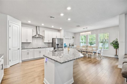 House in Saint Petersburg, Florida 4 bedrooms, 247.96 sq.m. № 1815482 - photo 11