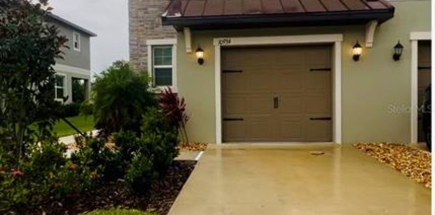Adosado en ANGELINE en Land O' Lakes, Florida 3 dormitorios, 166.02 m2 № 1806550