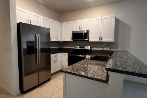 Townhouse in ANGELINE in Land O' Lakes, Florida 3 bedrooms, 166.02 sq.m. № 1806550 - photo 5