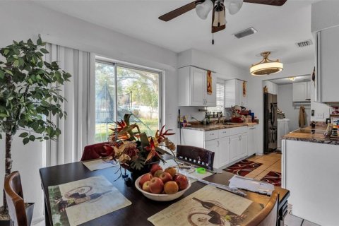 Casa en venta en Winter Haven, Florida, 3 dormitorios, 99.87 m2 № 2128036 - foto 7