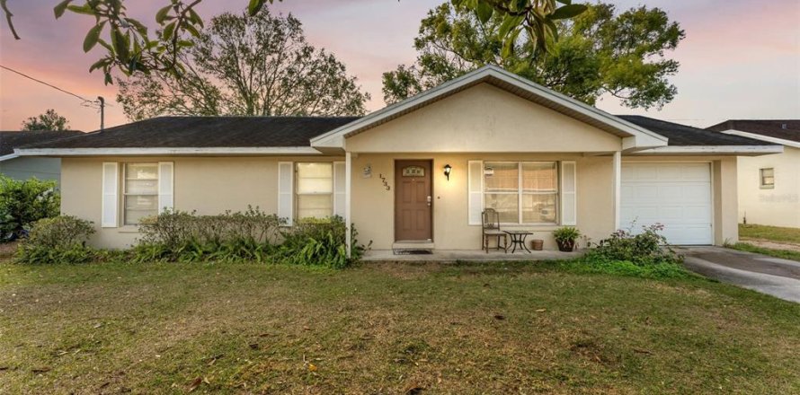 Casa en Winter Haven, Florida 3 dormitorios, 99.87 m2 № 2128036