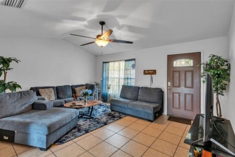 Casa en venta en Winter Haven, Florida, 3 dormitorios, 99.87 m2 № 2128036 - foto 4
