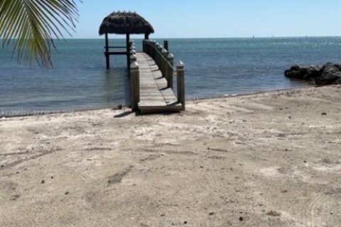 Земельный участок в Исламорада, Вилладж оф Айлендс, Флорида № 2058397