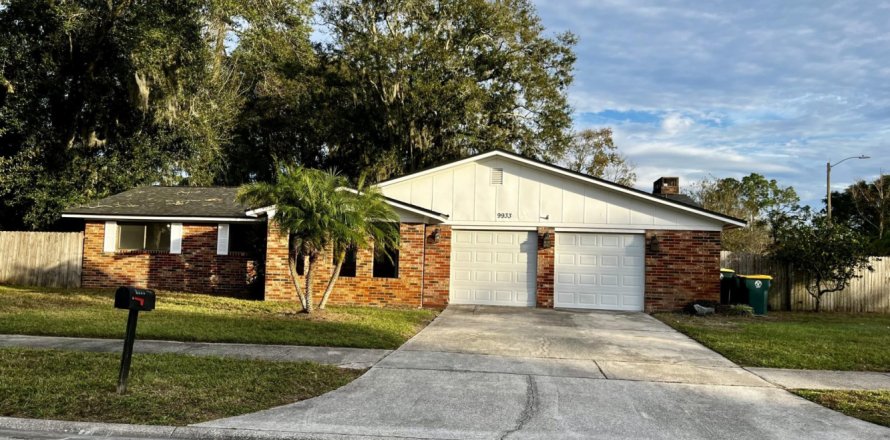House in Jacksonville, Florida 3 bedrooms, 132.66 sq.m. № 865822