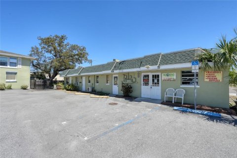 Propiedad comercial en venta en Clearwater, Florida № 2156714 - foto 2