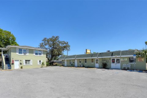 Propiedad comercial en Clearwater, Florida № 2156714