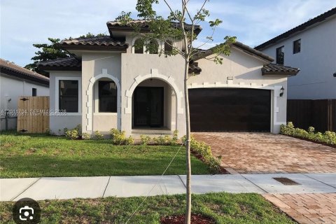 House in Miami, Florida 4 bedrooms, 205.59 sq.m. № 2074906