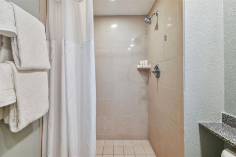 Condo in Palm Harbor, Florida, 3 bedrooms  № 1299945 - photo 27