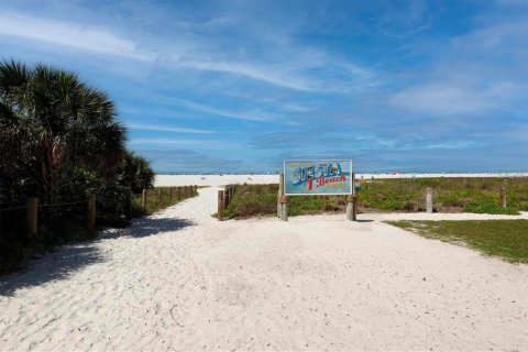 Condominio en alquiler en Sarasota, Florida, 2 dormitorios, 102.29 m2 № 2100727 - foto 30