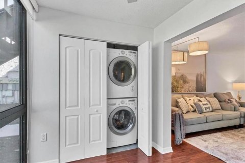 Condominio en alquiler en Sarasota, Florida, 2 dormitorios, 102.29 m2 № 2100727 - foto 18