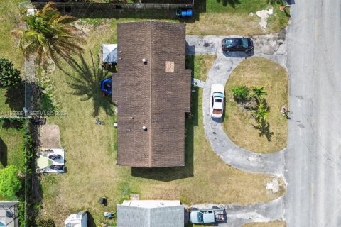 Villa ou maison à vendre à Homestead, Floride: 4 chambres, 142.51 m2 № 2081069 - photo 4