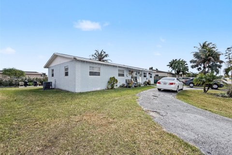 Villa ou maison à vendre à Homestead, Floride: 4 chambres, 142.51 m2 № 2081069 - photo 27