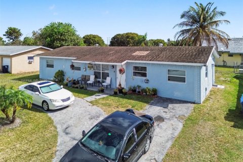 Villa ou maison à vendre à Homestead, Floride: 4 chambres, 142.51 m2 № 2081069 - photo 3