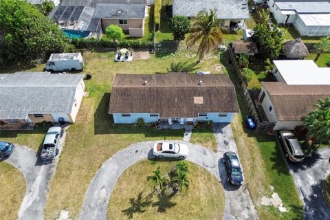 Villa ou maison à Homestead, Floride 4 chambres, 142.51 m2 № 2081069