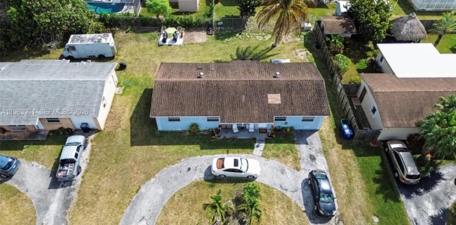 Villa ou maison à Homestead, Floride 4 chambres, 142.51 m2 № 2081069