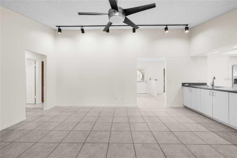 Villa ou maison à vendre à Brandon, Floride: 4 chambres, 170.57 m2 № 1894407 - photo 19