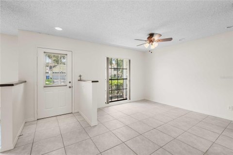 Villa ou maison à vendre à Brandon, Floride: 4 chambres, 170.57 m2 № 1894407 - photo 7
