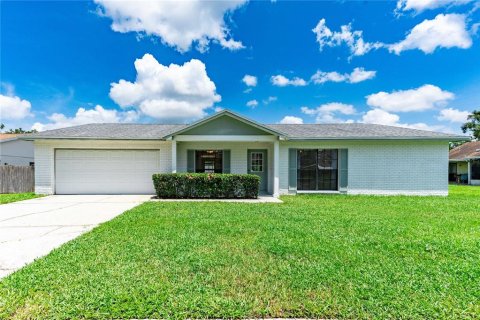 Villa ou maison à vendre à Brandon, Floride: 4 chambres, 170.57 m2 № 1894407 - photo 1