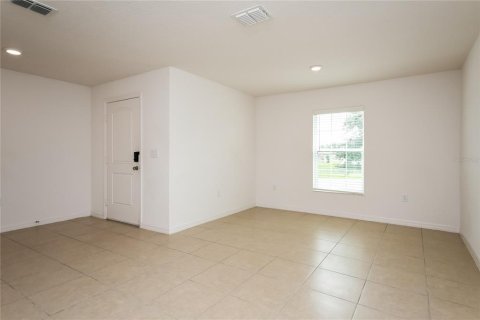 House in Mascotte, Florida 4 bedrooms, 171.13 sq.m. № 1829905 - photo 5