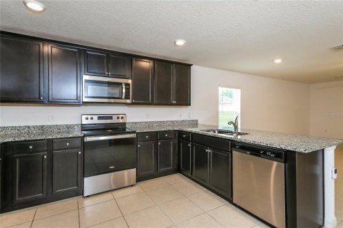 House in Mascotte, Florida 4 bedrooms, 171.13 sq.m. № 1829905 - photo 8